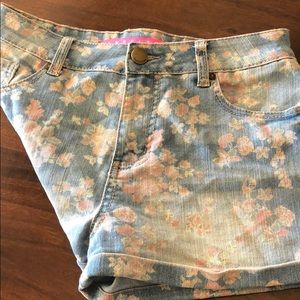 Floral, Denim Shorts. Tinseltown Denim Couture!